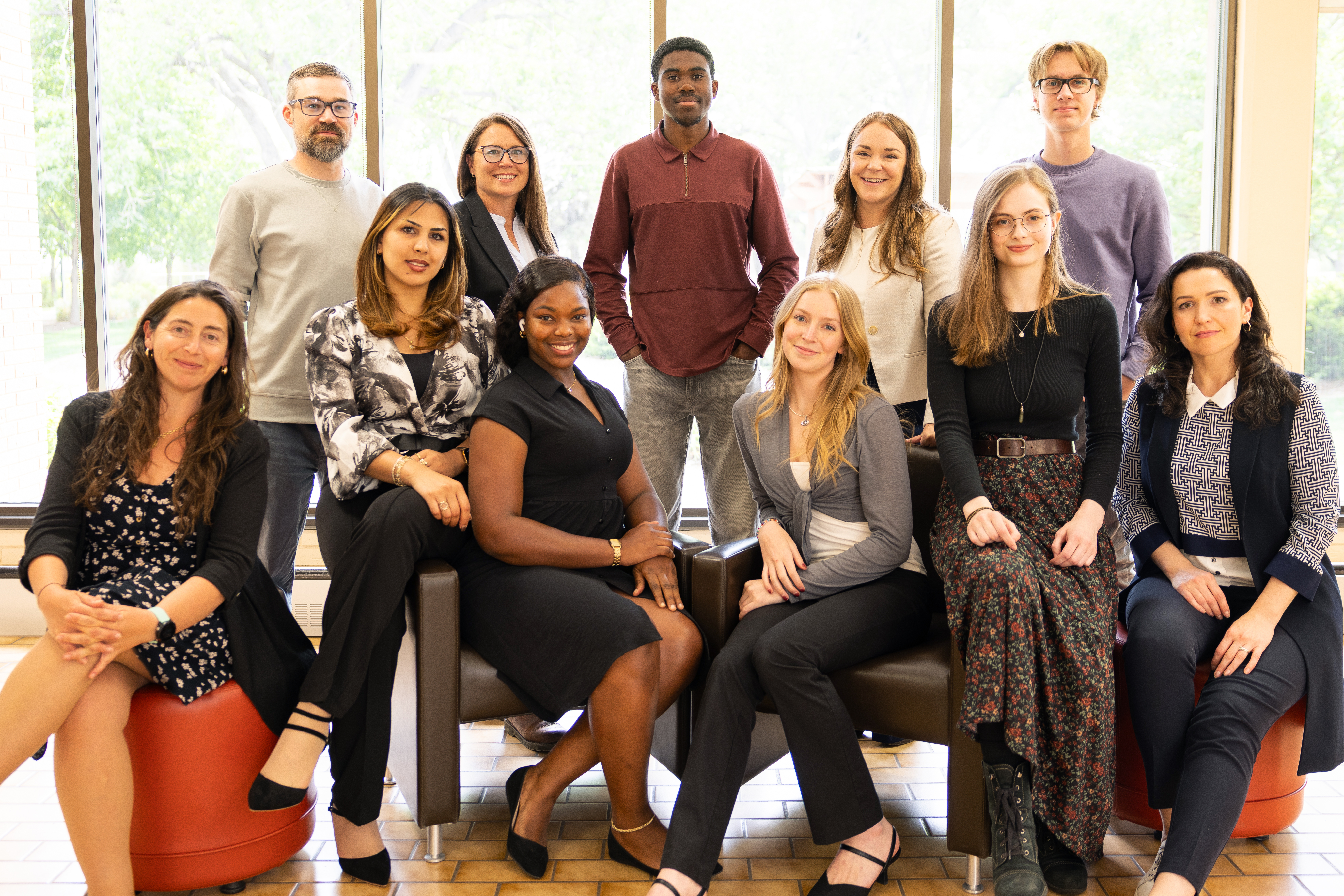 Centre for Innovation team and student group photo. Starting from the left we have Jonathan Gourlay, Lesley Burton, Chibuikem Chukwunyerenwa, Chelsey Ehresman, and Cyton Corsie. In the front row there is Loreto Mattioni, Nabaa Naeem, Jesica Philistin, Felicity Davies-Kelly, Kaitlind Kelly, and Kate Schuler.